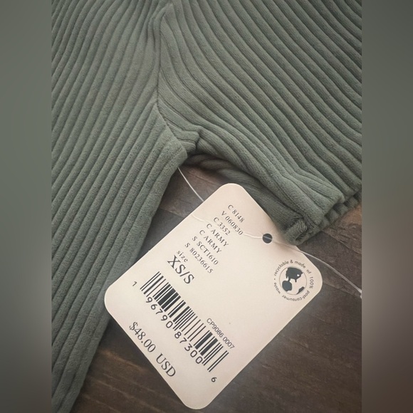 NWT Free People XYZ Recycled Baby Tee, Army Green, XS/S - Picture 5 of 6